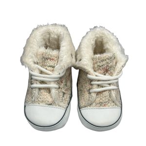 Girl's off-white knit booties with fur